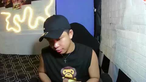 urasian chub online show from 11/28/25, 04:26