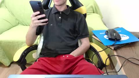 eduardobrain7 online show from 11/24/25, 07:52