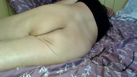 Snapshot of edwalters chatting on 10/16/25, 02:23 Eddie online show from 10/16/25, 02:23