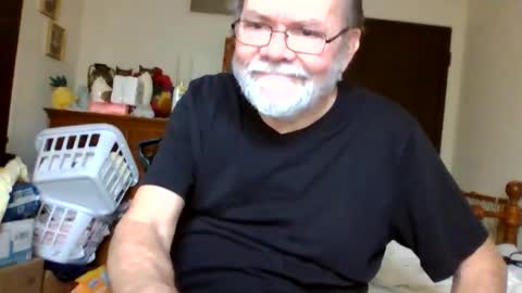 Eddie online show from 01/05/26, 05:27