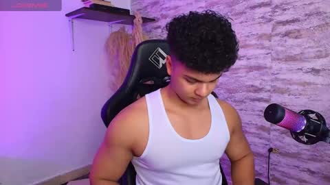 Snapshot of edward__clarck chatting on 10/06/25, 12:30 EDWARD CLARCK online show from 10/06/25, 12:30