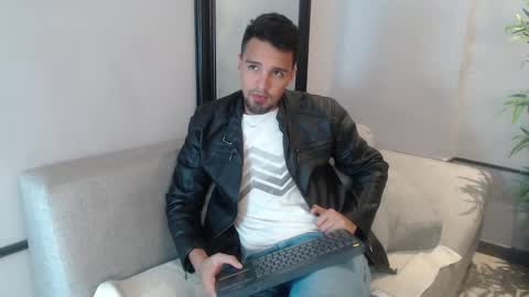 Eduardo online show from 03/06/25, 03:46