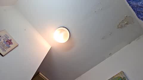 Snapshot of edwardaims_2please chatting on 10/14/25, 10:54 edwardaims_2please online show from 10/14/25, 10:54