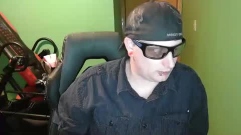 edwardaims_2please online show from 04/28/26, 02:21