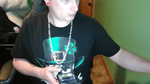 edwardaims_2please online show from 05/18/26, 02:51