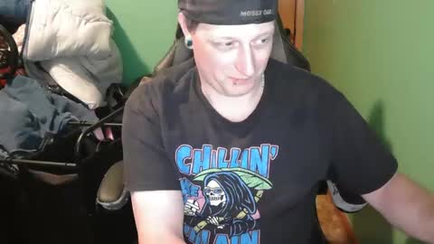 edwardaims_2please online show from 05/31/26, 12:52