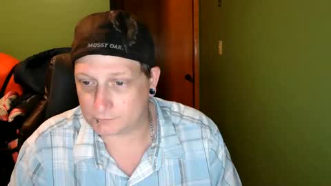 edwardaims_2please online show from 06/08/26, 02:34