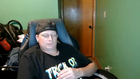 edwardaims_2please online show from 07/25/26, 03:37