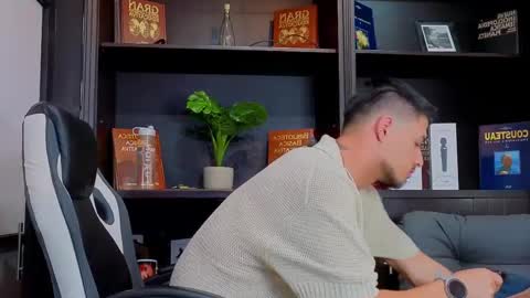 Edward Ross online show from 10/02/25, 08:16