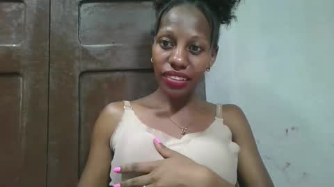 Snapshot of edwige770943 chatting on 06/02/26, 07:54 edwige770943 online show from 06/02/26, 07:54