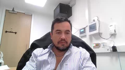 Snapshot of edwill13 chatting on 01/07/26, 02:08 EdM online show from 01/07/26, 02:08