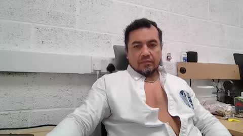 Snapshot of edwill13 chatting on 02/06/26, 09:01 EdM online show from 02/06/26, 09:01