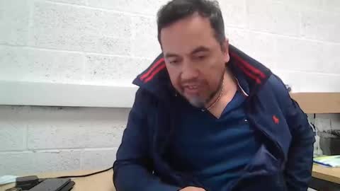 Snapshot of edwill13 chatting on 04/01/26, 02:36 EdM online show from 04/01/26, 02:36