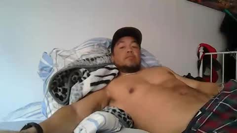 Snapshot of edwill13 chatting on 04/05/26, 07:49 EdM online show from 04/05/26, 07:49