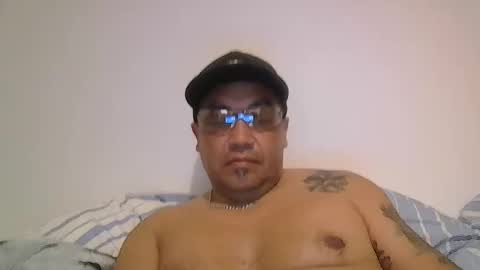 Snapshot of edwill13 chatting on 05/22/26, 11:10 EdM online show from 05/22/26, 11:10