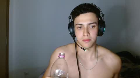 Snapshot of edwisalvatore chatting on 01/10/25, 04:33 edwisalvatore online show from 01/10/25, 04:33