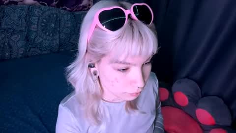 Snapshot of edythecolbert chatting on 12/05/25, 07:21 Rachel online show from 12/05/25, 07:21