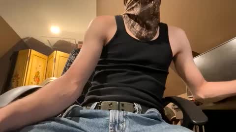 Snapshot of eelektross chatting on 11/05/25, 02:55 eel online show from 11/05/25, 02:55