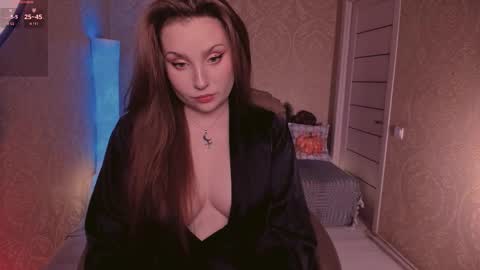 eesmaaarr online show from 10/20/25, 10:10