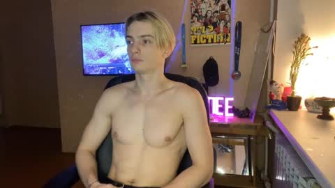 Eve Lovelace online show from 01/11/25, 03:42