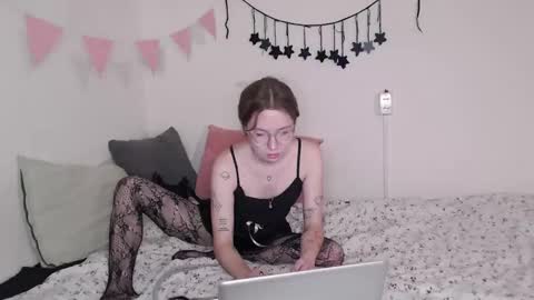 effa__laska online show from 11/02/25, 08:44