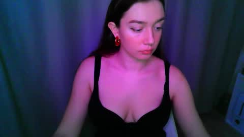 effie_balconii online show from 11/16/25, 01:49