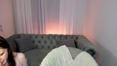 Effie Mur online show from 06/17/26, 08:54