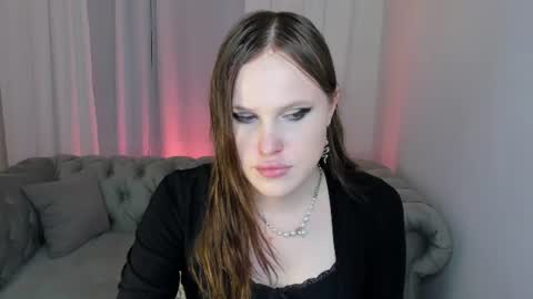 Effie Mur online show from 07/16/26, 08:59