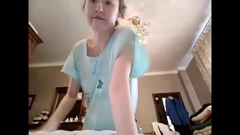 Effy online show from 01/27/25, 11:43