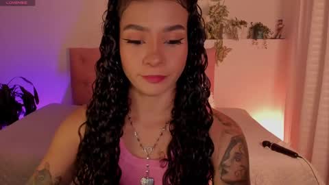 effy online show from 02/19/25, 09:06