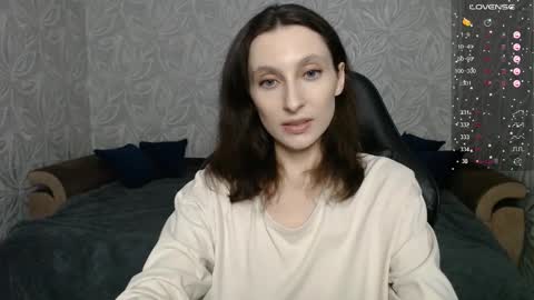 Snapshot of effy_gray chatting on 01/09/26, 12:24 Anna online show from 01/09/26, 12:24