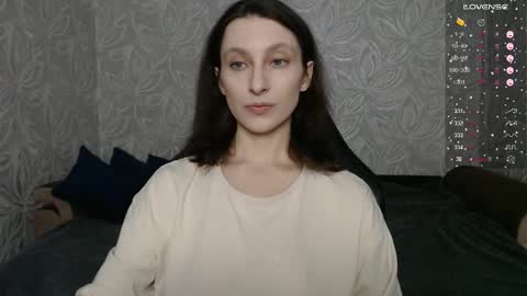 Snapshot of effy_gray chatting on 02/13/26, 02:40 Anna online show from 02/13/26, 02:40