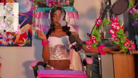 effy_marinn online show from 10/07/25, 09:06