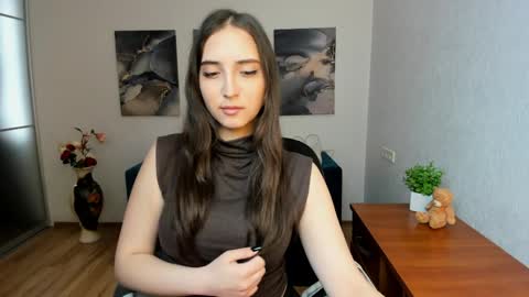Snapshot of effy_royse chatting on 04/05/26, 05:48 Effy Royse online show from 04/05/26, 05:48