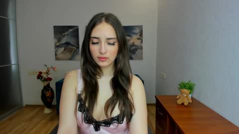 Snapshot of effy_royse chatting on 05/31/26, 05:37 Effy Royse online show from 05/31/26, 05:37