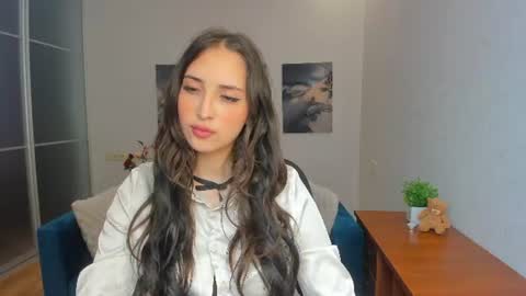 Effy Royse online show from 07/12/26, 05:37