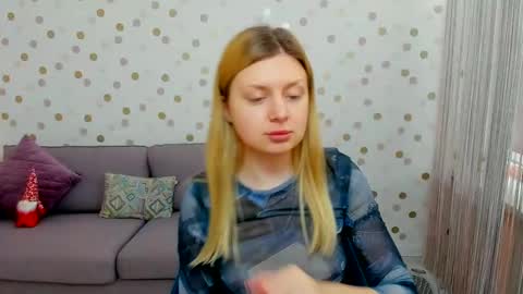 Effy online show from 12/05/24, 10:55