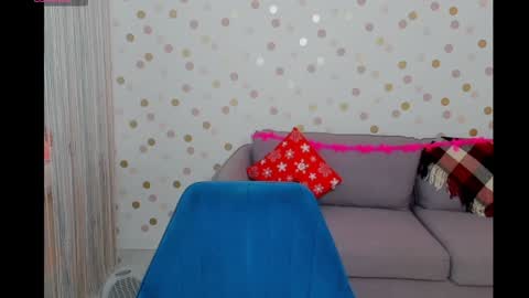 Effy online show from 12/21/24, 11:55