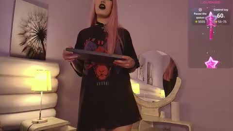    online show from 09/13/25, 07:02