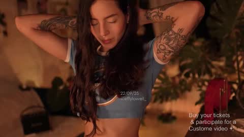 Effy online show from 09/23/25, 02:03