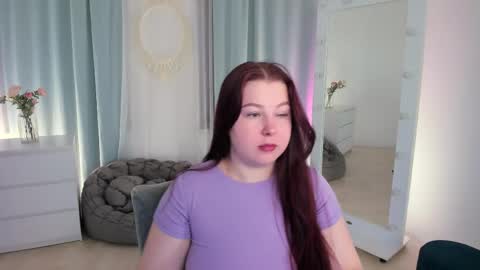 Snapshot of effyrain chatting on 04/19/26, 03:55 effyrain online show from 04/19/26, 03:55