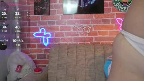 effystone777 online show from 10/28/25, 01:58