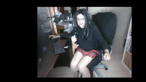 Snapshot of efi_crossou chatting on 10/05/25, 10:07 efi_crossou online show from 10/05/25, 10:07