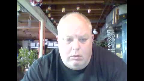 Snapshot of efriff chatting on 05/16/26, 07:45 efriff online show from 05/16/26, 07:45