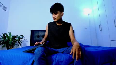 eiden_allenx1 online show from 12/05/24, 09:39