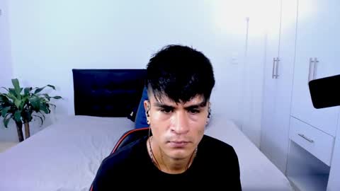 eiden_allenx1 online show from 01/02/25, 05:07