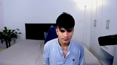 eiden_allenx1 online show from 01/03/25, 11:25