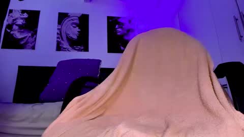 Snapshot of eiden_allenx1 chatting on 11/29/25, 04:10 eiden_allenx1 online show from 11/29/25, 04:10