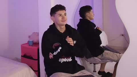 Snapshot of eiden_blake chatting on 11/30/25, 11:42 Eiden Blake online show from 11/30/25, 11:42