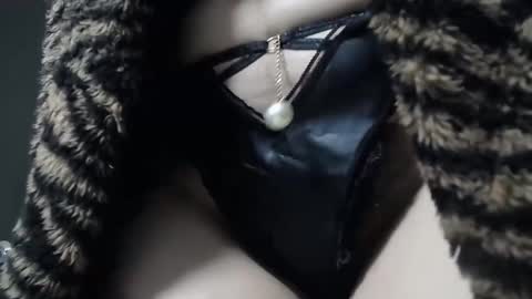 Eileen online show from 12/04/24, 12:36